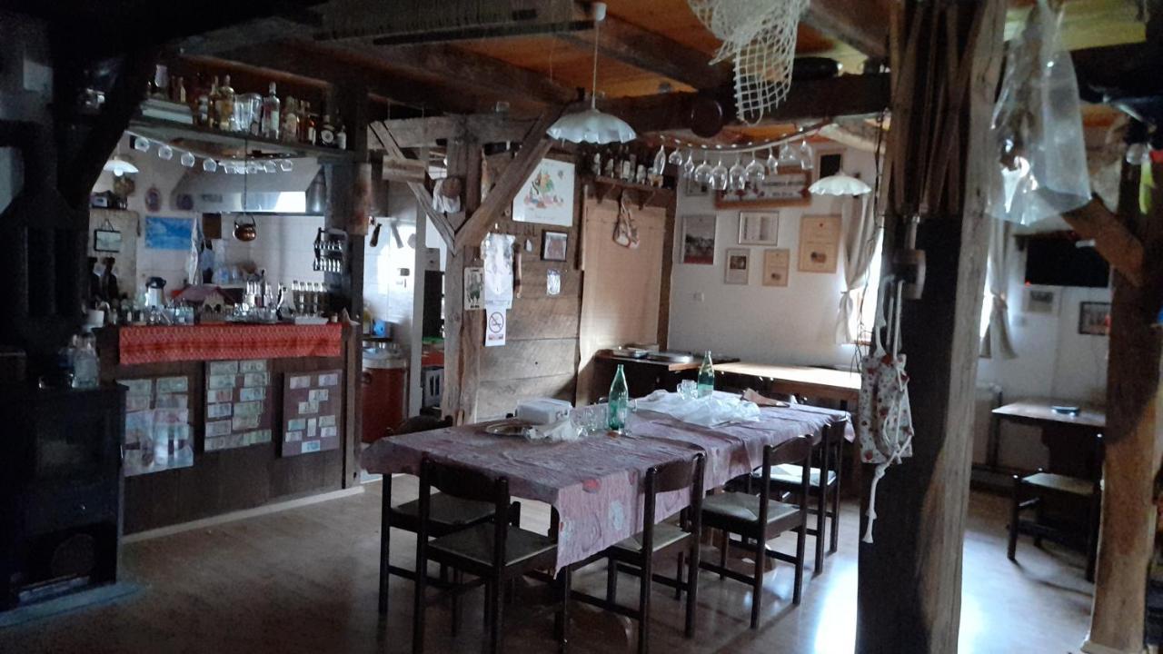Rooms Ma La Karlovac Exterior foto